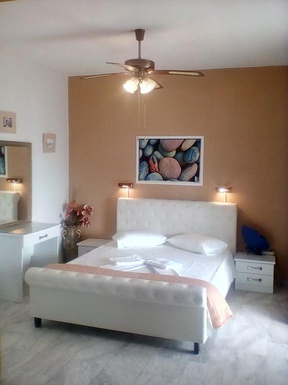 Noula Studio Aparthotel อาร์กาซี ภายนอก รูปภาพ